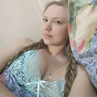 Female-Mainstream-4